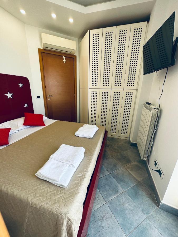 Newhouse Victoria - Sea View Apartment Nettuno Buitenkant foto