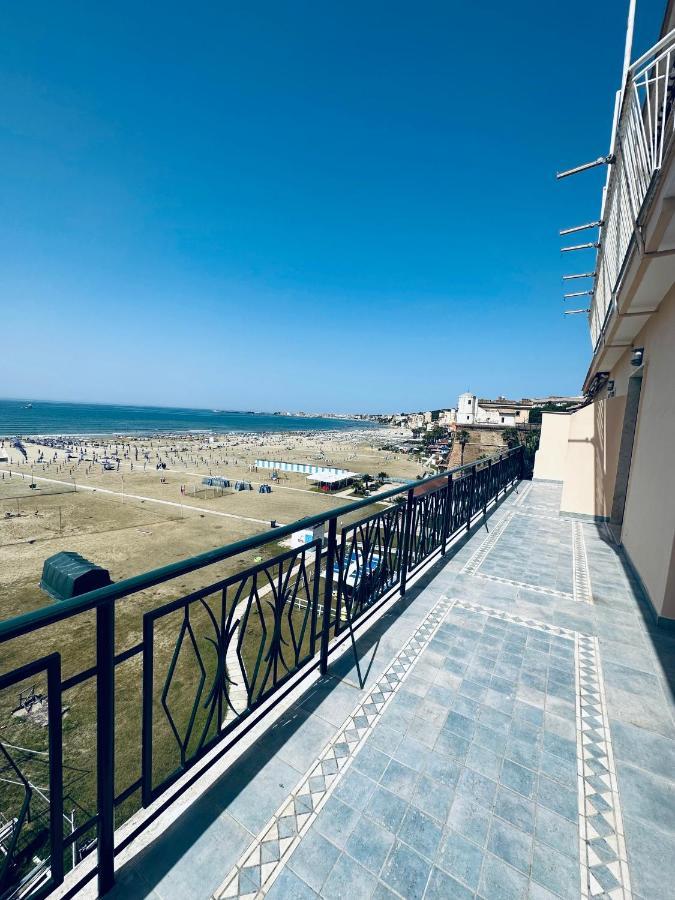 Newhouse Victoria - Sea View Apartment Nettuno Buitenkant foto