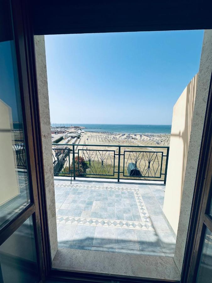 Newhouse Victoria - Sea View Apartment Nettuno Buitenkant foto