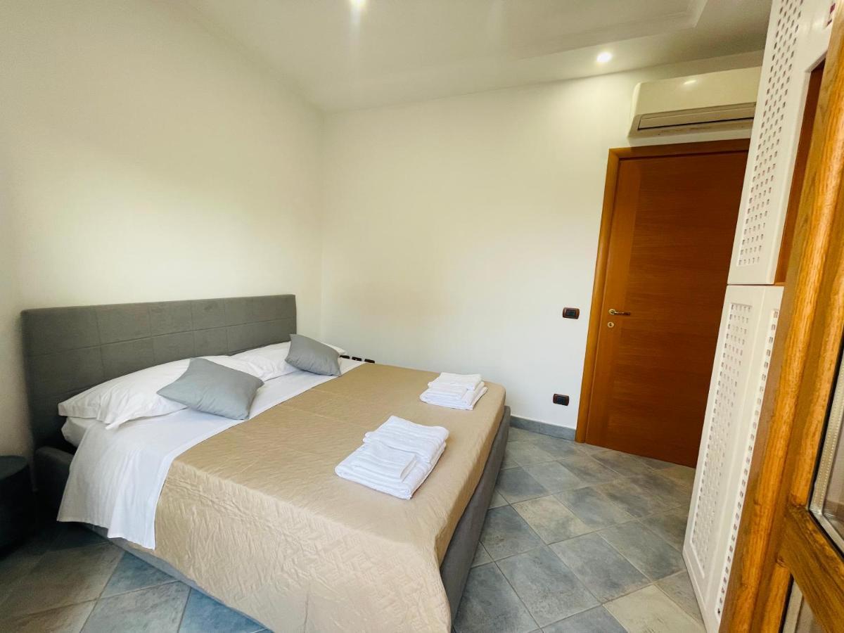 Newhouse Victoria - Sea View Apartment Nettuno Buitenkant foto